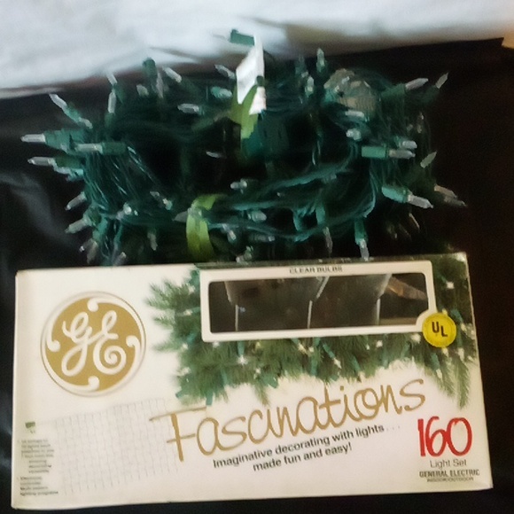 White lights "wall" with varying patterns & 20' string solid light - Picture 5 of 11